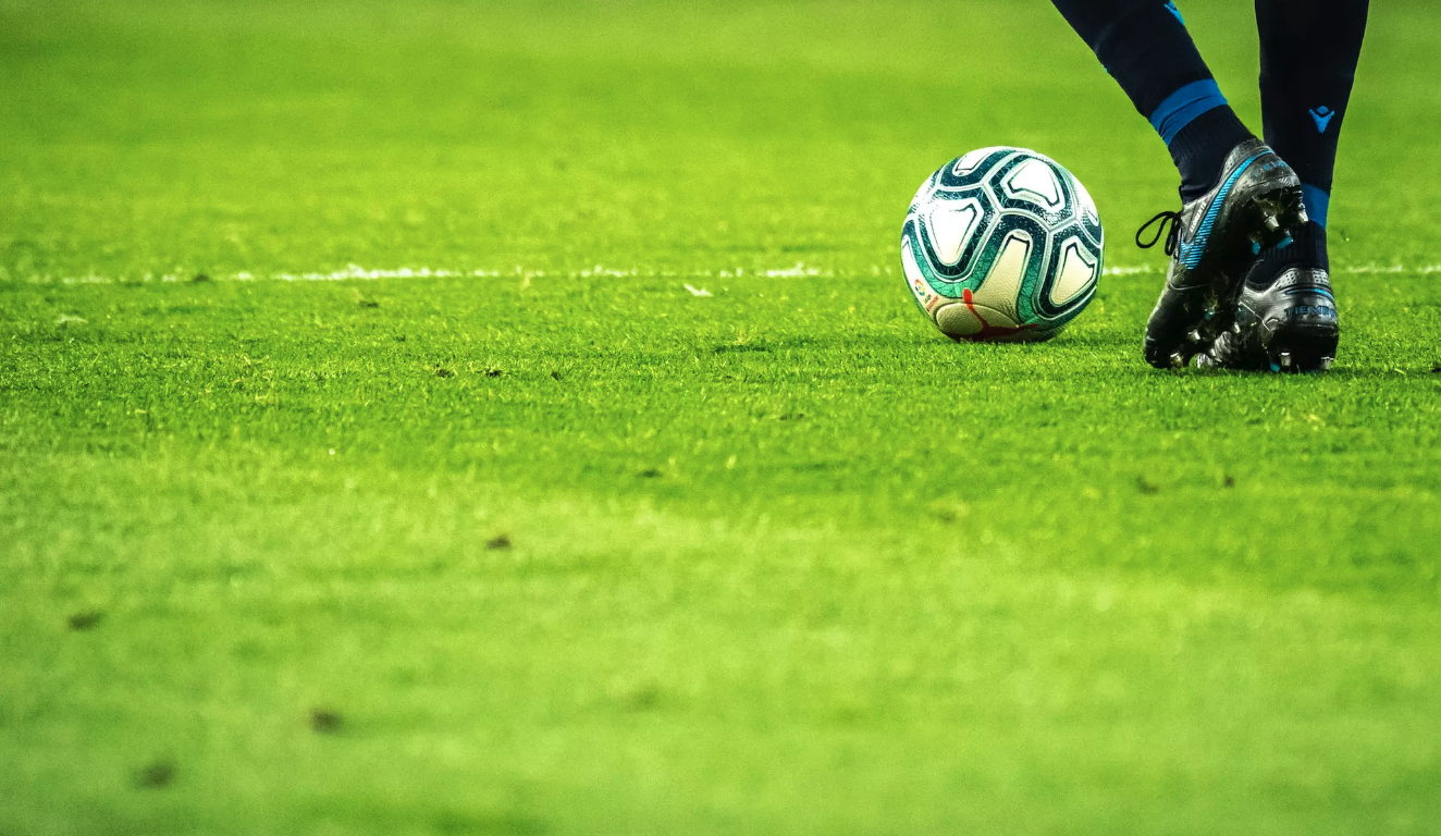 FOCUS. Il futuro nel pallone: tra compensi stellari