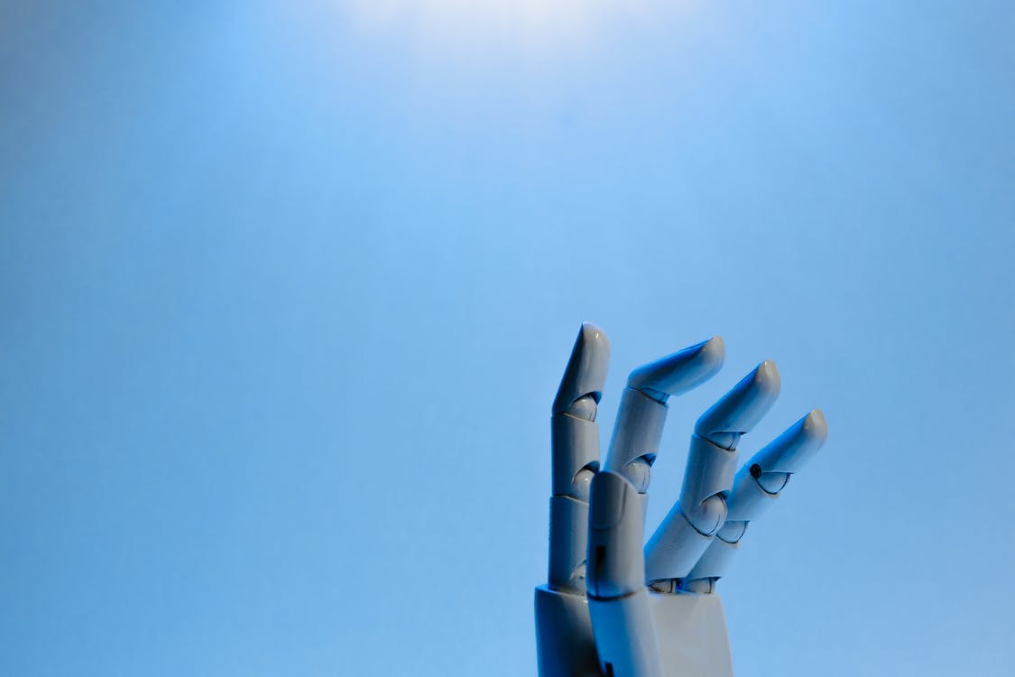 FOCUS. Come diventare cyborg: tra impianti neurali