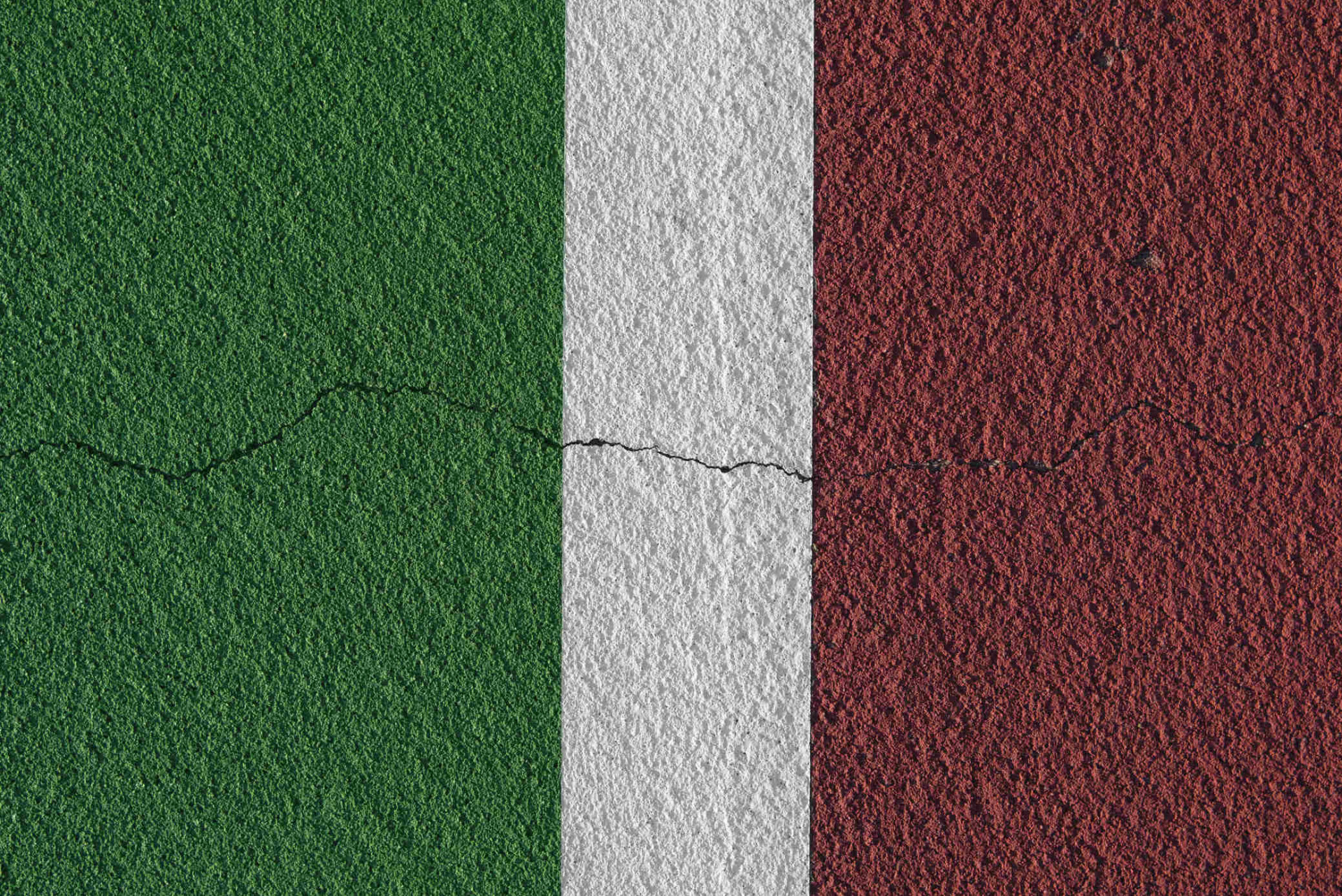 Disuguaglianze record e democrazia sotto pressione: l’Italia sempre più divisa