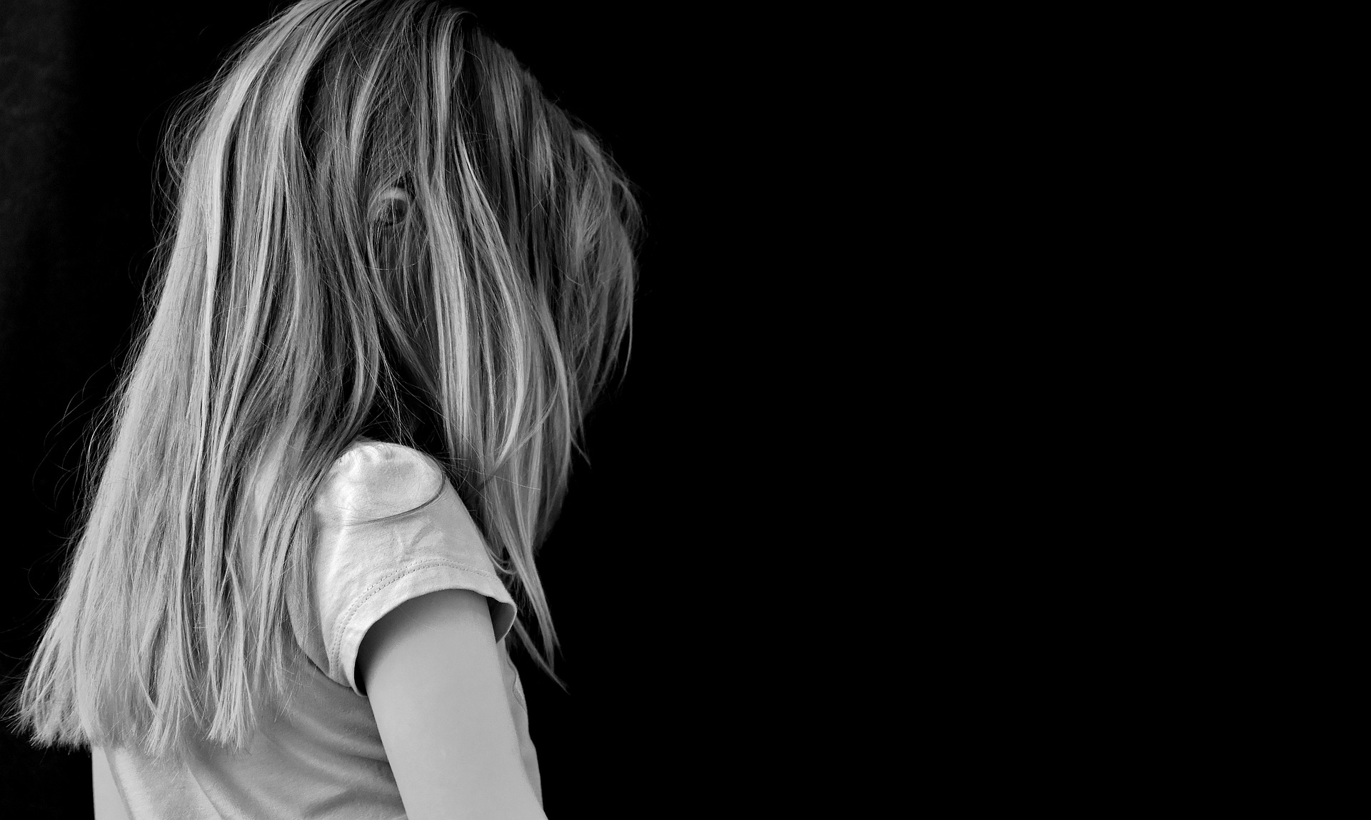 I diritti violati delle bambine e delle ragazze in un mondo instabile