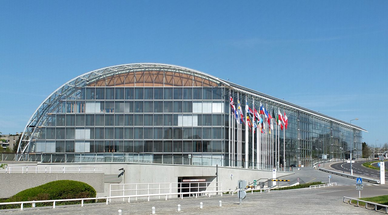 La Banca europea per gli investimenti dal 2022 non finanzierà più i fossili La Banca europea per gli investimenti dal 2022 non finanzierà più i fossili