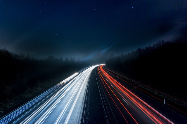 FOCUS. Ritorno al futuro: dove ci può guidare l’auto elettrica FOCUS. Ritorno al futuro: dove ci può guidare l’auto elettrica