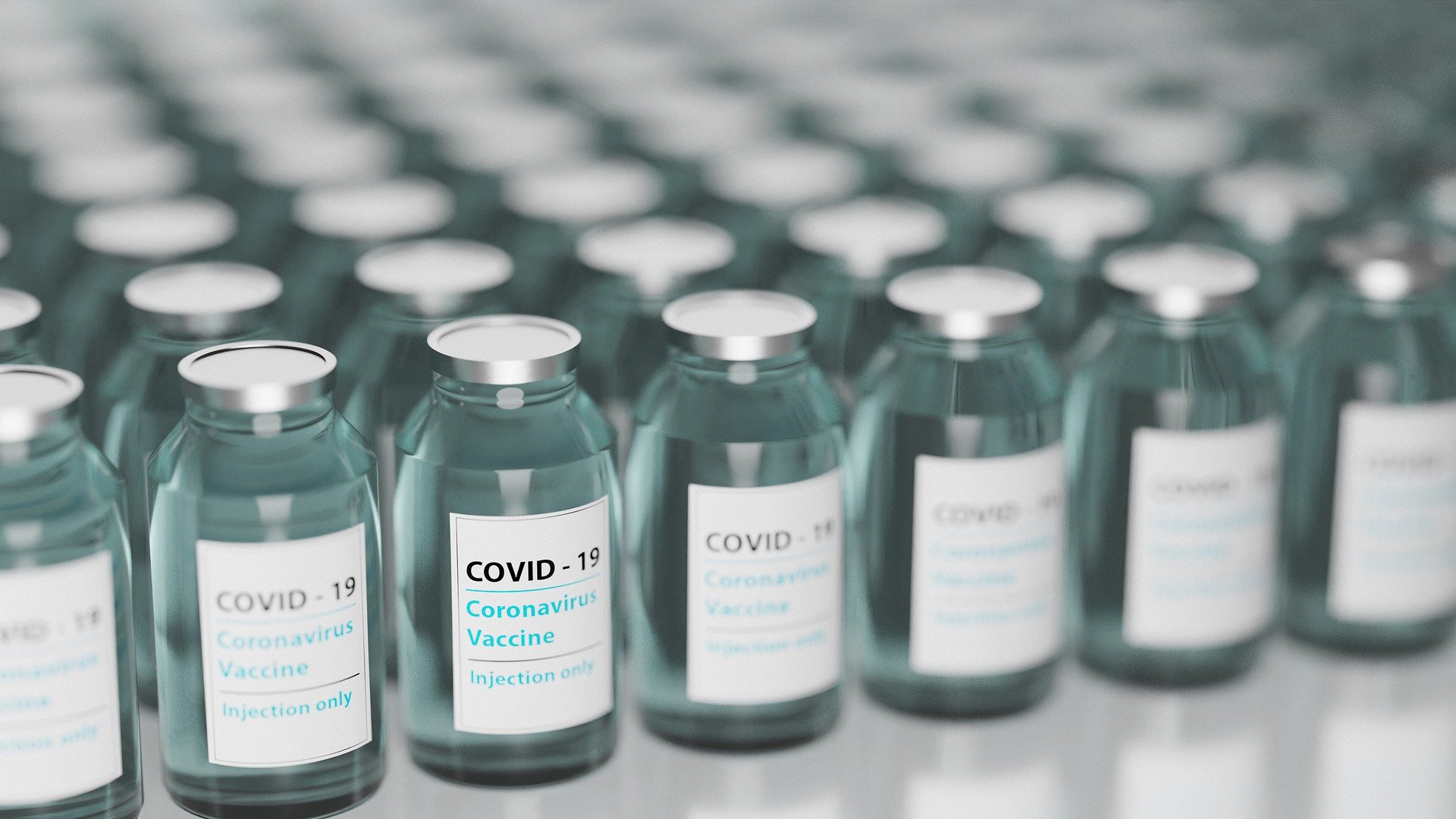 Covid-19: gli europei chiedono certezze su efficacia e sicurezza del vaccino
